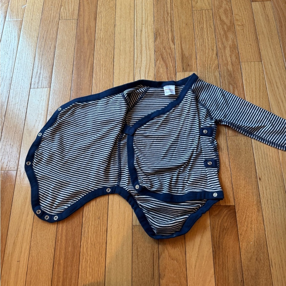 Baby Layette Bodysuit in HannaSoft™ (18-24m) - Picture 5 of 7